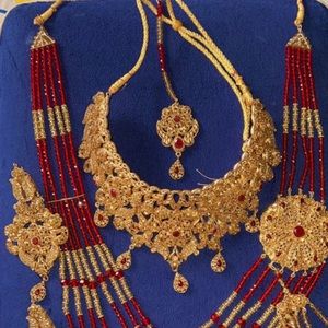 Pakistani / Indian bridal jewelry set